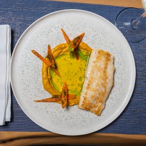 sailinn restaurant beach club plate 2 veggies fish